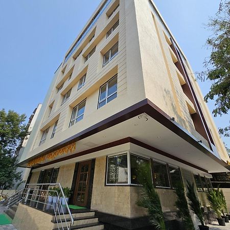 Hotel Golden Nest ターネー エクステリア 写真
