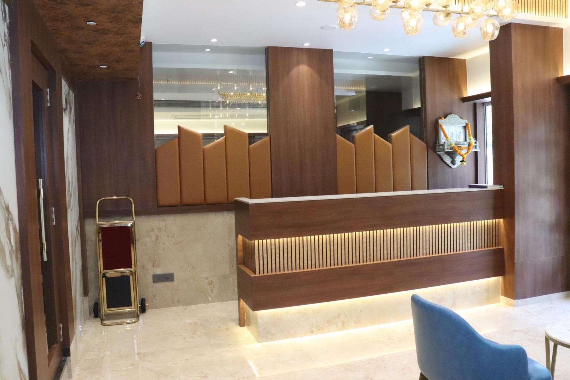 Hotel Golden Nest ターネー エクステリア 写真