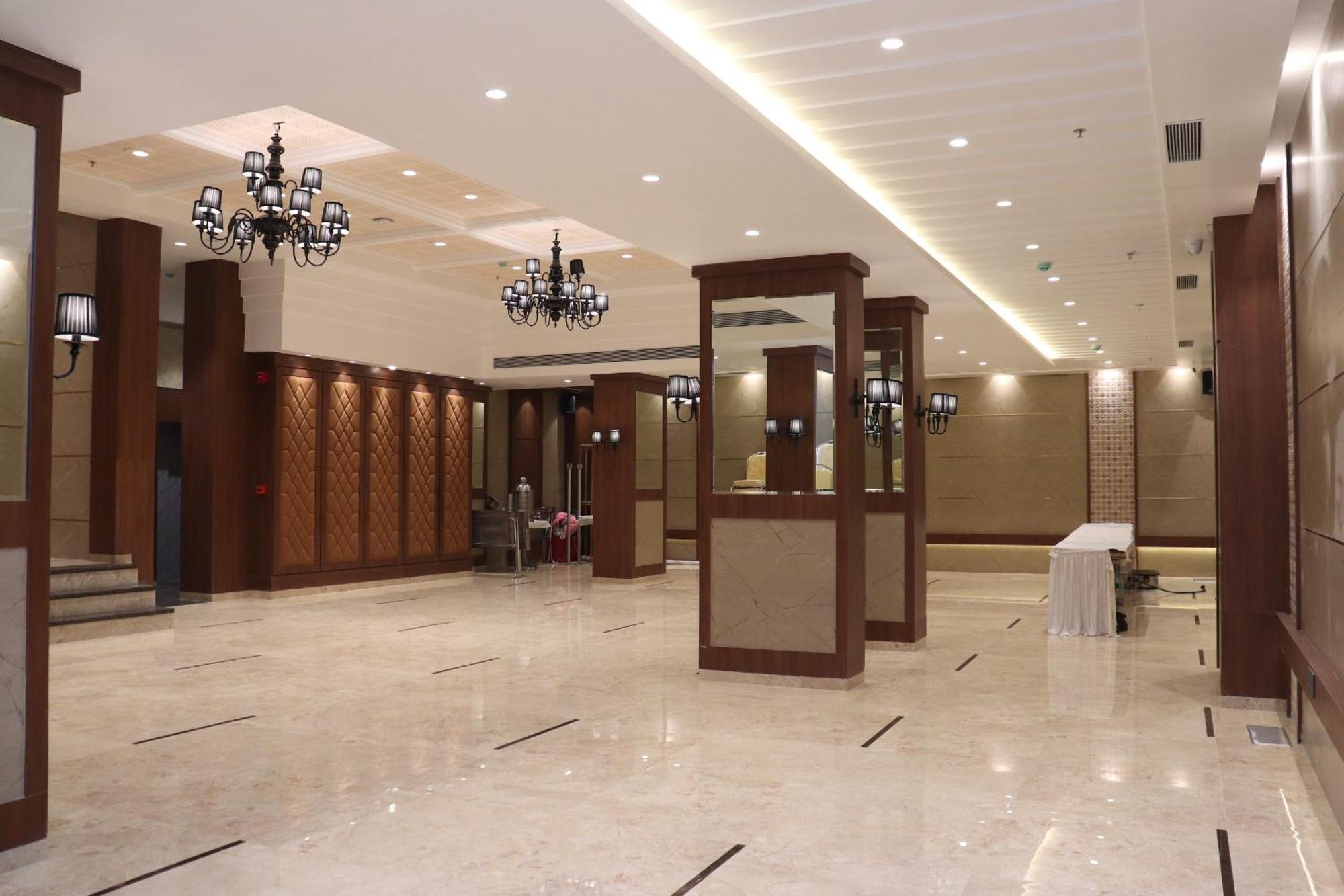 Hotel Golden Nest ターネー エクステリア 写真
